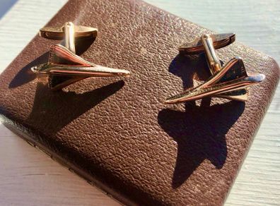 Cuff links