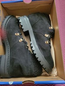 Ideal for Autumn Ladies black ankle boots  size 8 brand new