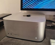 Mac Studio M2 Max
