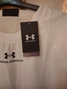 Under Armour new top