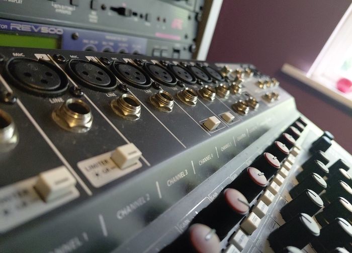soundcraft signature 12 multitrack
