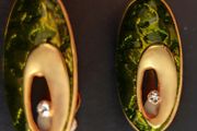 Vintage 1990s clip on earrings