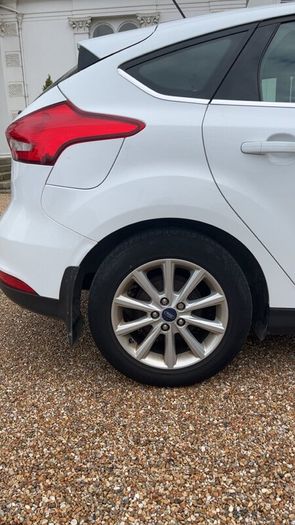 Ford Focus Titanium 1.5 TDCi 95PS 6-Speed 4DR