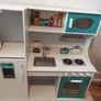 toy kitchen Image 3