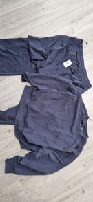 Womans Active wear (Dunnes) (new) top (Med) bottom (Lrg)