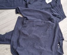 Womans Active wear (Dunnes) (new) top (Med) bottom (Lrg)