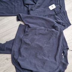 Womans Active wear (Dunnes) (new) top (Med) bottom (Lrg)