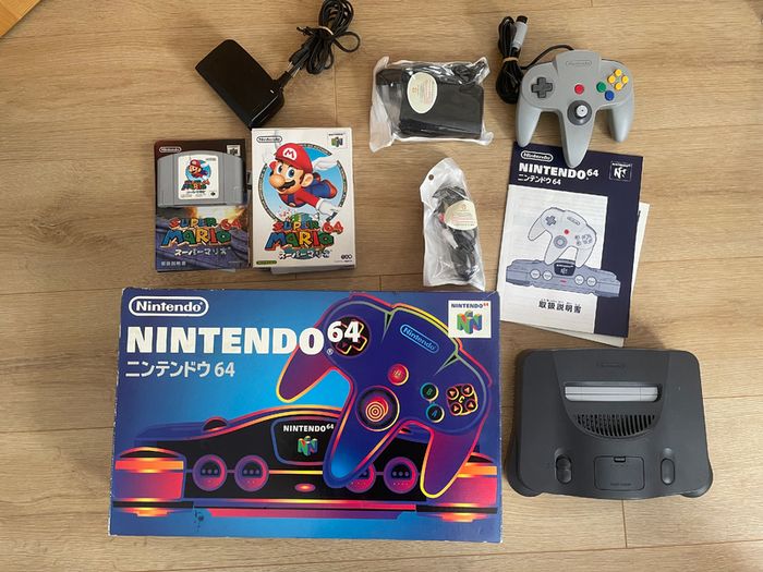 Perfect Xmas Gift - Nintendo 64 (N64) Boxed with Super Mario 64 Boxed and FlashCard 32GB