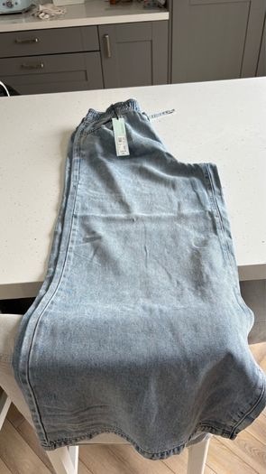 River Island Size 12r mid rise soft denim wide leg