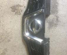 10-14 nissan qashqai +2 upper grille