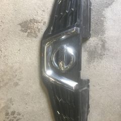 10-14 nissan qashqai +2 upper grille