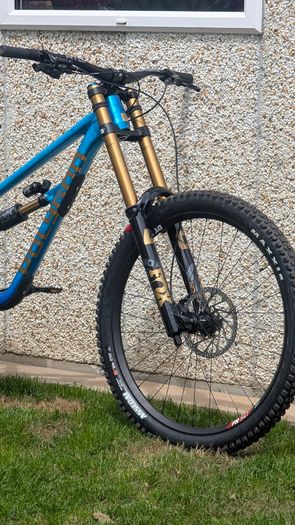 Polygon Colossus DH9 Brand New