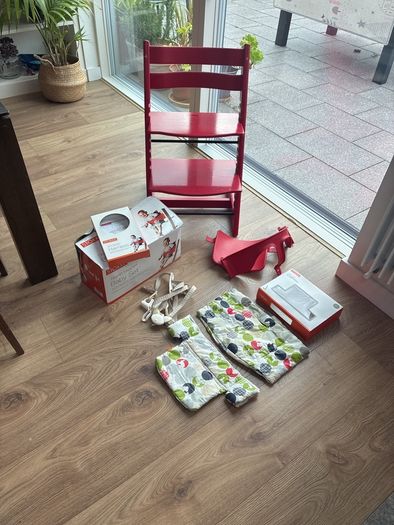 stokke chair + accessories