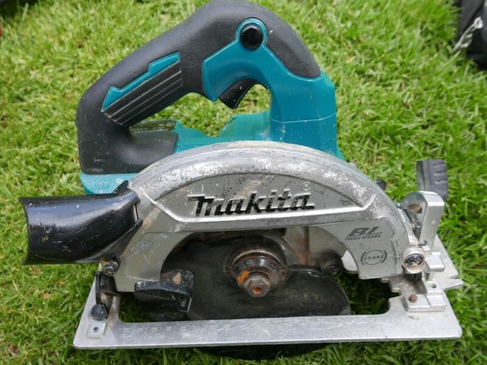 Makita 4 Piece 18v Power Tool Kit (everything works fine)