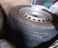 Trailer wheels