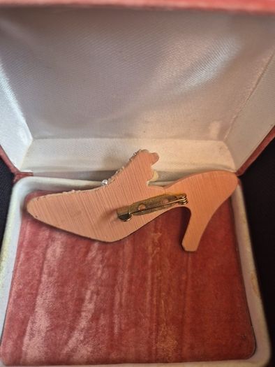 Vintage Irish Shoe Brooch
