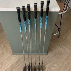 Taylormade SIM2 Max Irons 5-PW - KBS Max MT85 R flex shafts - Excellent Condition