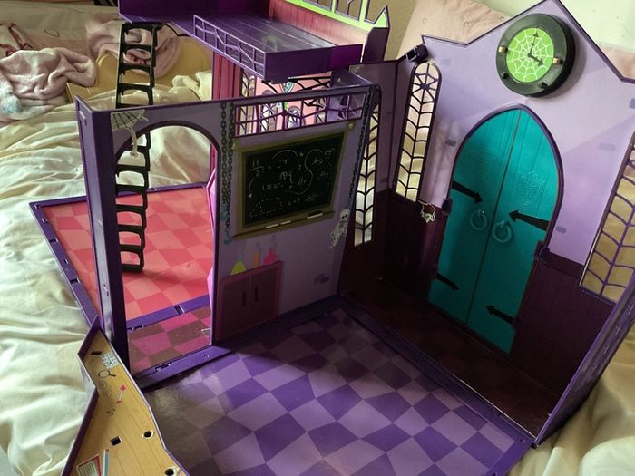 Monster High School Playset