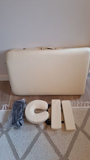 massage table