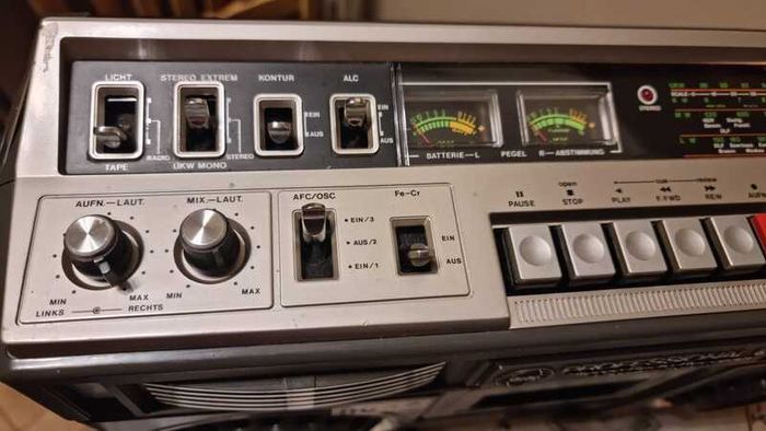 From 1977 Rare CROWN Studio Professionell GT, all function works good.