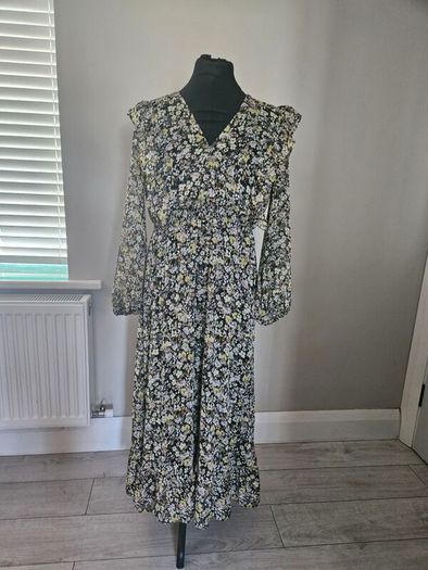 Ladies size 16 dresses