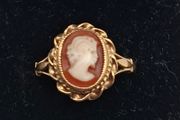 Vintage 9ct yellow gold  cameo ring