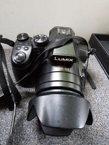 Panasonic Lumix DMC-FZ330 Bundle