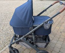 Uppababy V2 Buggy and Bassinet