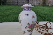 Chinoiserie porcelain table lamp