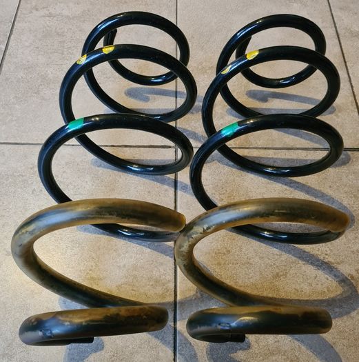Mercedes-benz Vito W447 Two Front Coil Springs