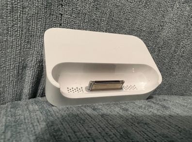 iphone 2G original dock VERY RARE in swords