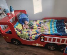 Fire engine bed