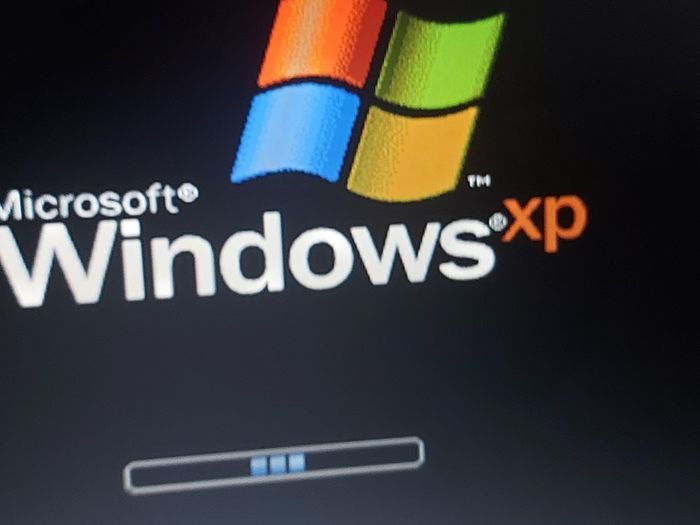 HP Pavilion zv6000, .5GB Ram, 60GB HDD, Original Windows XP, Real Genuine Vintage Laptop in excellent condition