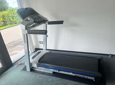 Threadmill