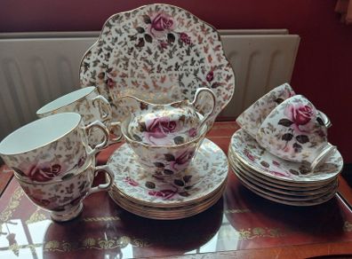 Royal tara 21 piece teaset