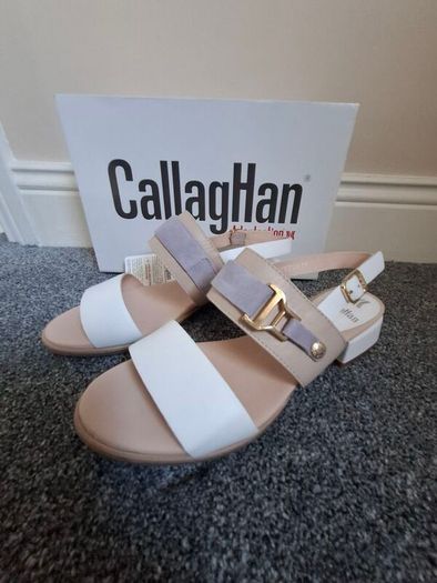 Callaghan sandals