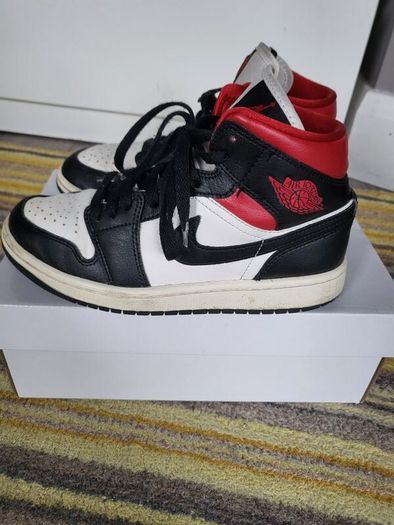 Nike Jordans size 4UK