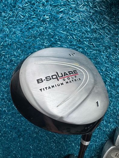 Clubs, Titleist bag, Balls, Tees - Deal