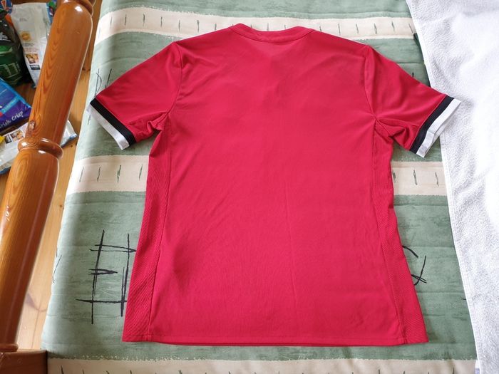 Manchester United Football Club Home Jersey 2017 to 2018 Childrens Large