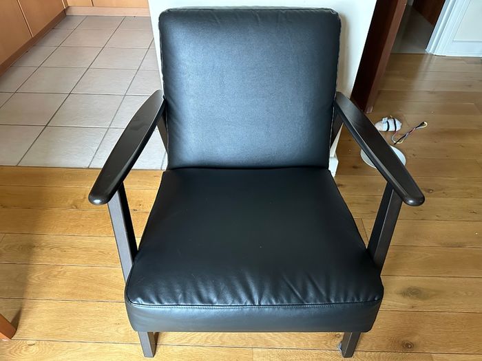 EKENASET Armchair Jonsbyn black
