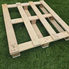2 Free Pallets