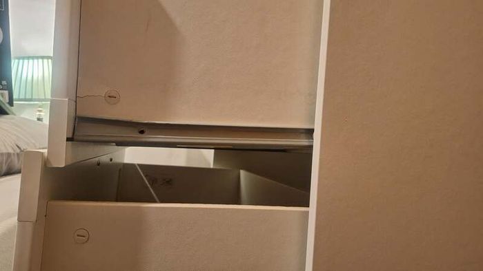 Free: King Size Divan Bed (150x200) + 2 Chests of Drawers - Collection Only