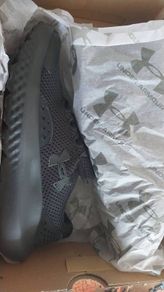 Bnwt size 4 under armour