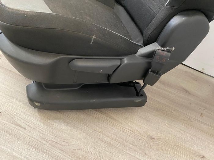 2015 Citroen Picasso seats set