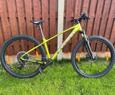 Trek Marlin 5 Mountain Bike Medium. Purchased March 2026