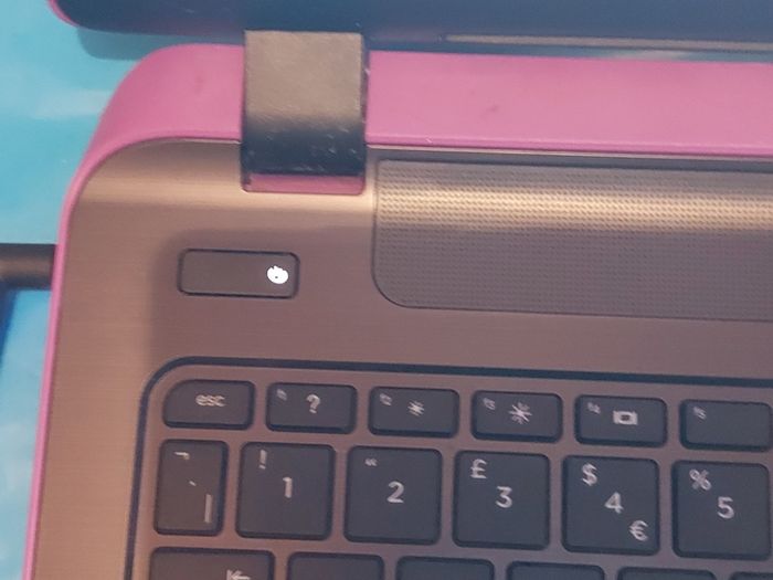 HP 15.6inch Laptop, purple colour, AMD A8-6410 APU 2.0GHz with AMD Radeon R5 Graphics, 4 GB Ram, almost 1 Terrabyte HDD, Windows 10,