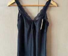 Yaris Moda black lace trim Cami