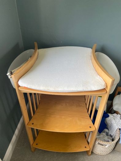 Changing table