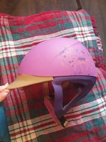 Riding helmet