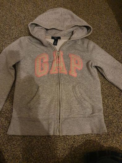 GAP Long Sleeve Zipped Hoodie ... Size: Age: 8 Years ... Price Drop